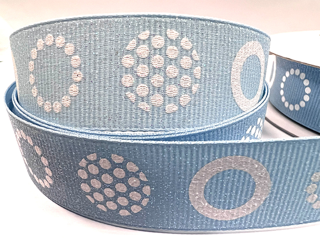 Ruy băng lấp lánh